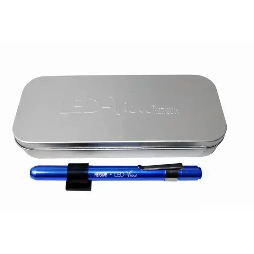 [L150] Lámpara para diagnóstico LED portátil con estuche metálico